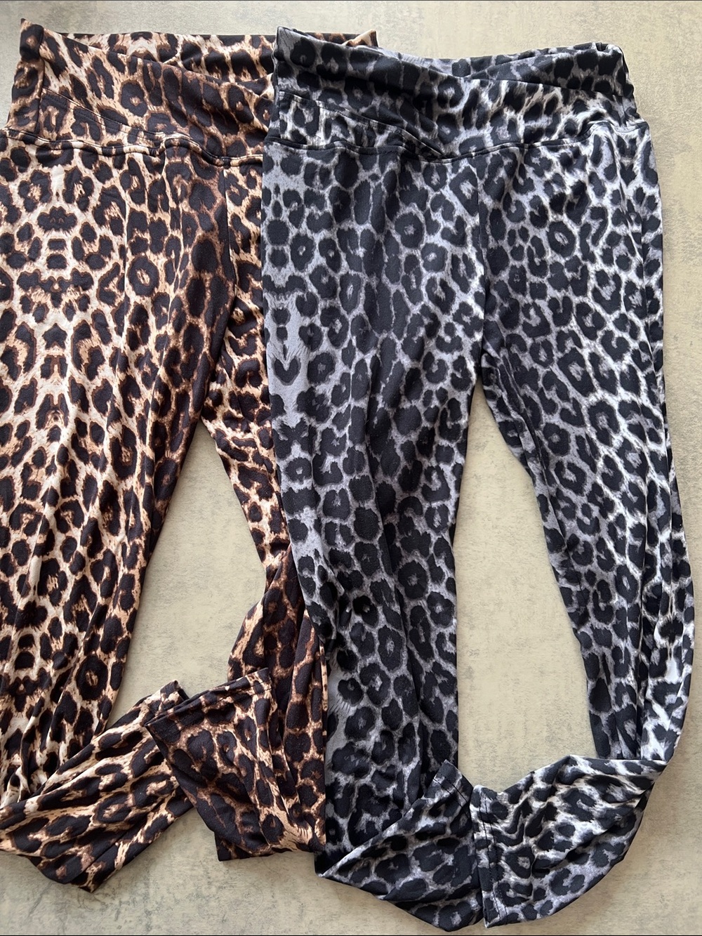 WomanLeopard Print Leggings - Brown and Gray